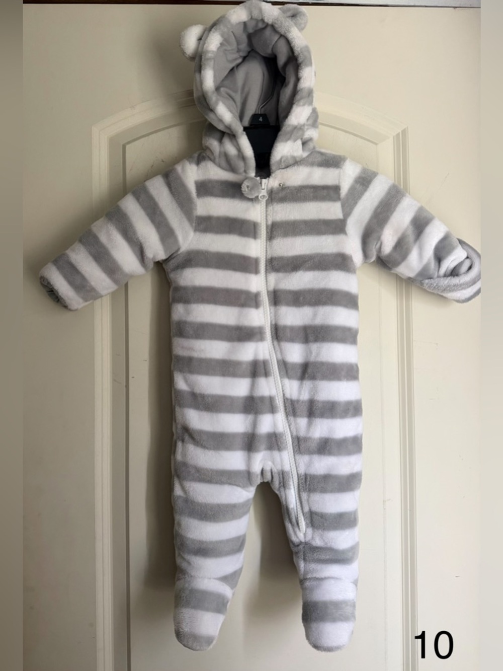 Baby Boys GRAY WHITE STRIPE PLUSH SNOWSUIT Hooded Bunting w/ Hand Covers 6-9 MO